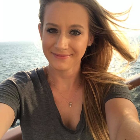 Meet your Posher, Kathleen - Picture 4 of 6